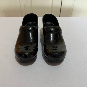 Dansko Black Patent Leather Clog Size 8